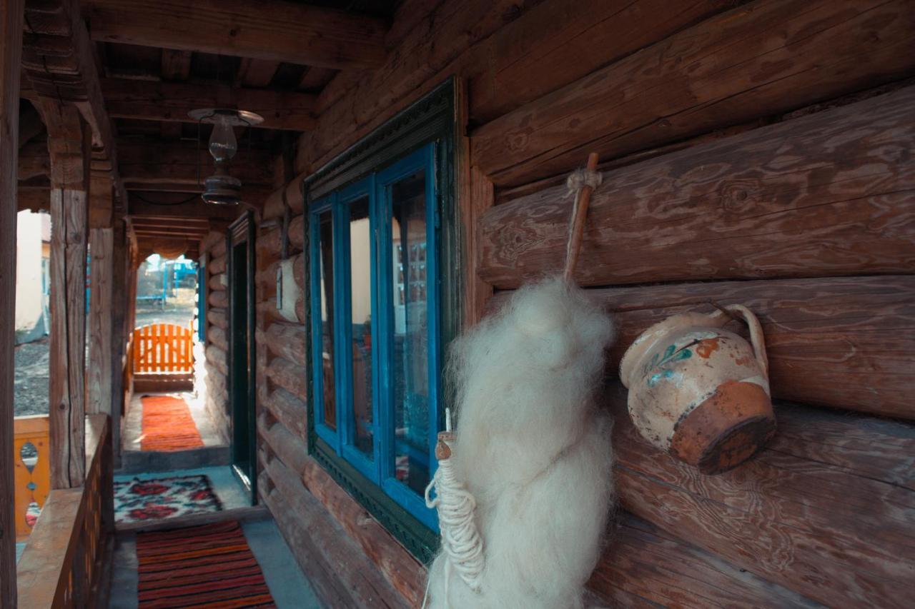 Gasthaus La Rodica In Vale Ocna Şugatag Exterior foto